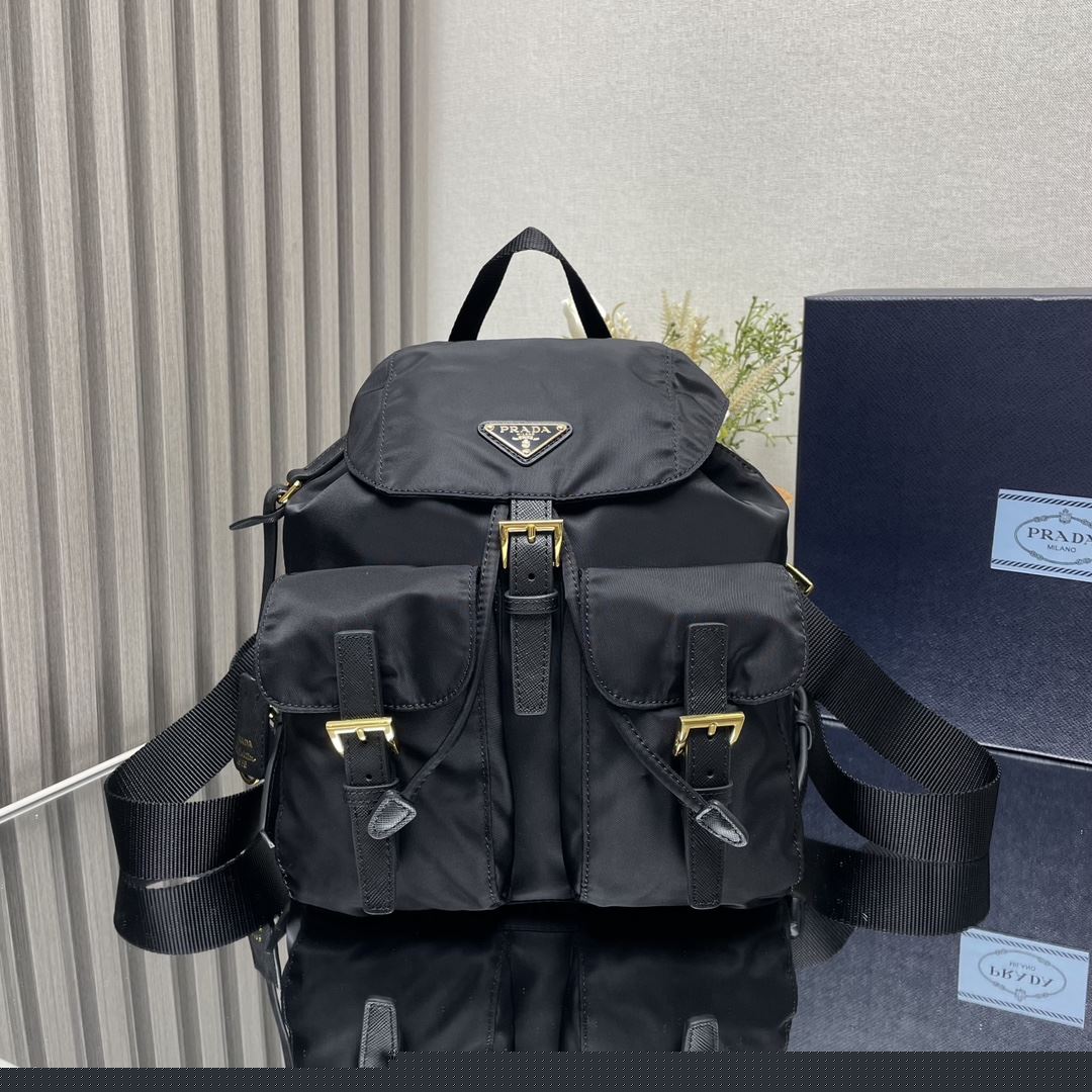 Pra*a backpacks